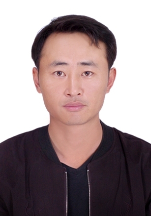 淡漠痕的第二张照片--阿克苏认干亲服务网